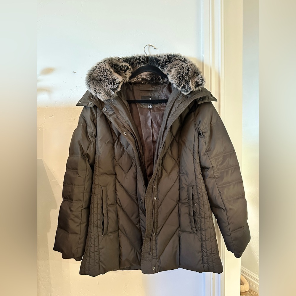 London Fog Puffer Jacket - Olive - Size M